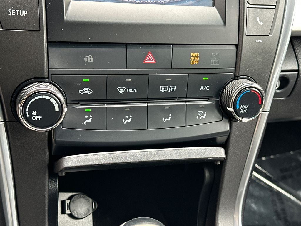 2017 Toyota Camry SE
