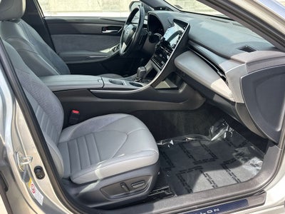 2019 Toyota Avalon XSE