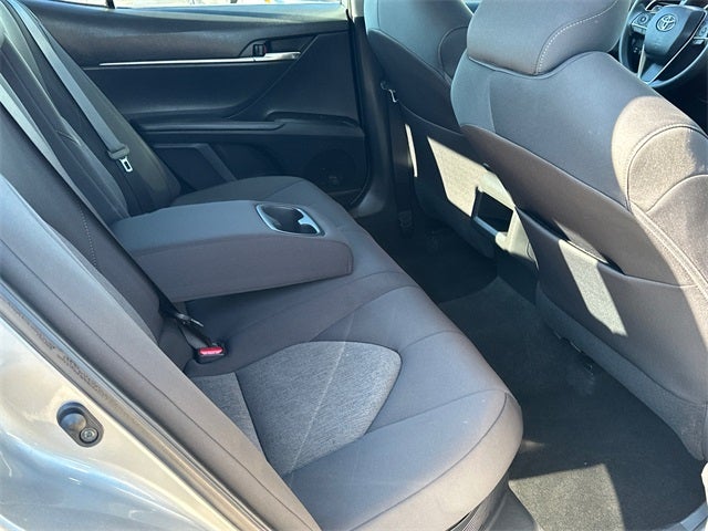 2021 Toyota Camry Hybrid LE