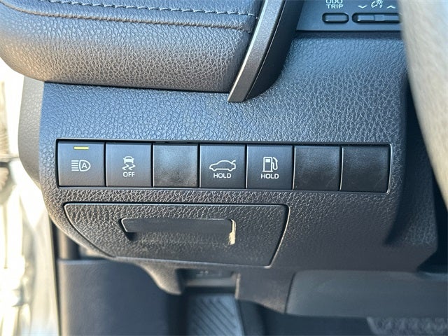 2021 Toyota Camry Hybrid LE