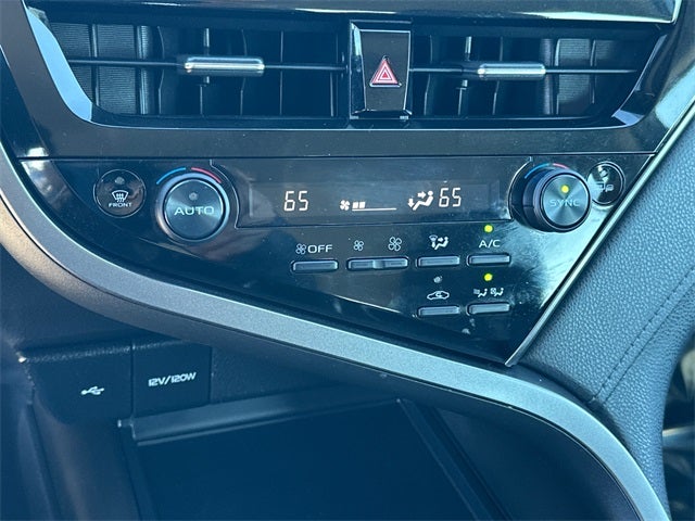 2021 Toyota Camry Hybrid LE