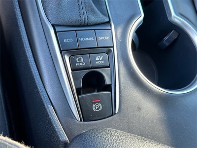 2021 Toyota Camry Hybrid LE