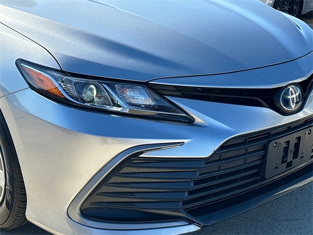 2021 Toyota Camry Hybrid LE