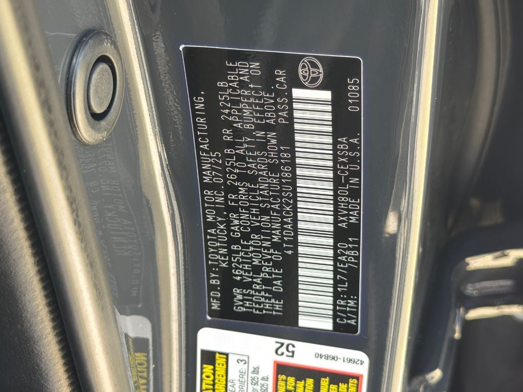 2025 Toyota Camry SE