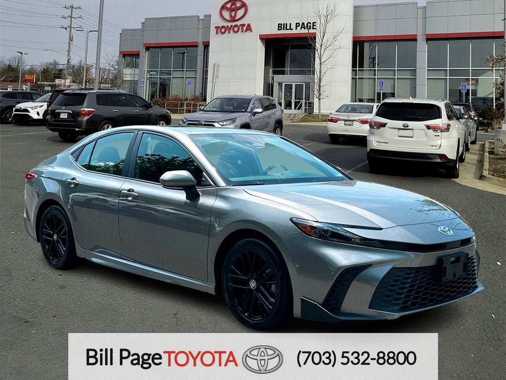 2025 Toyota Camry SE