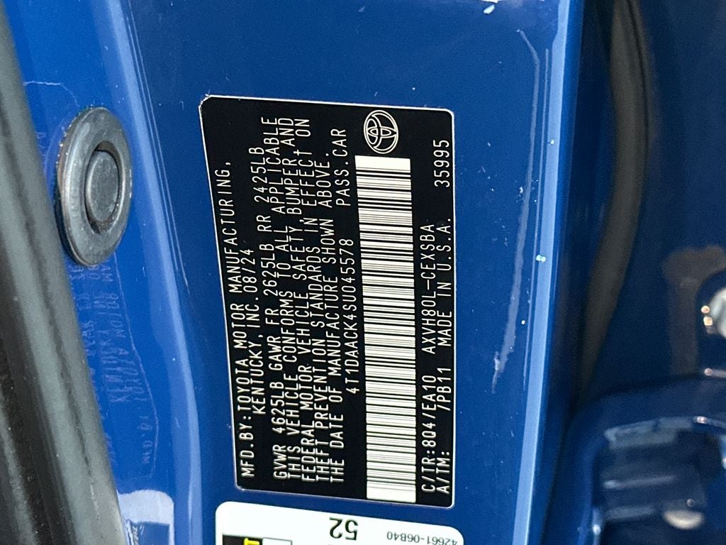 2025 Toyota Camry SE