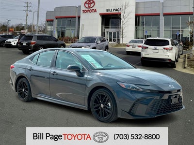 2025 Toyota Camry SE