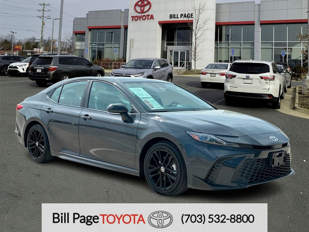 2025 Toyota Camry SE