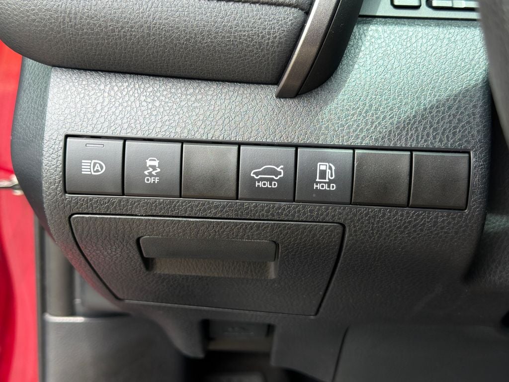 2020 Toyota Camry Hybrid LE