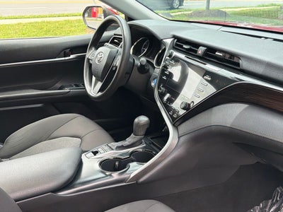 2020 Toyota Camry Hybrid LE