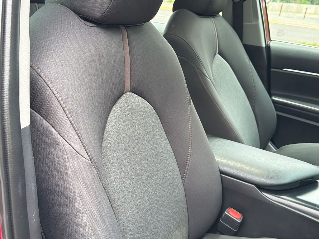 2020 Toyota Camry Hybrid LE