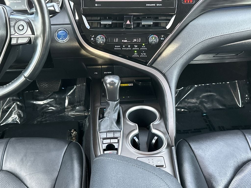 2023 Toyota Camry Hybrid XLE