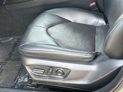 2023 Toyota Camry Hybrid XLE