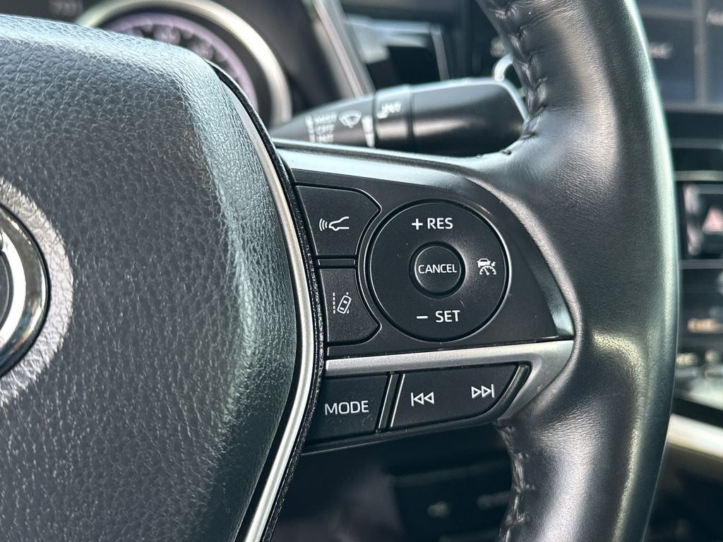 2023 Toyota Camry Hybrid XLE