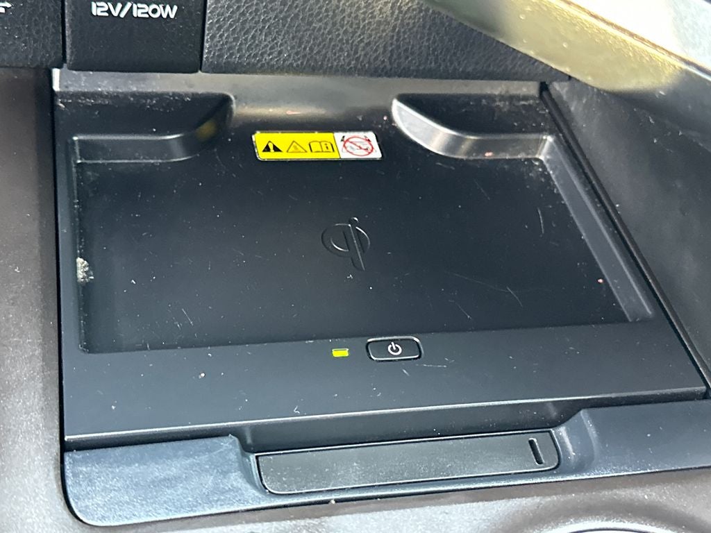 2023 Toyota Camry Hybrid XLE