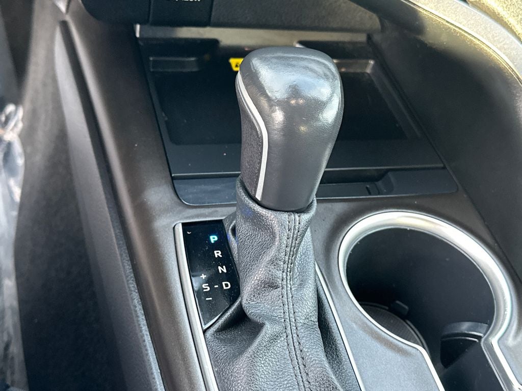2023 Toyota Camry Hybrid XLE