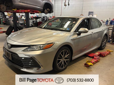 2021 Toyota Camry Hybrid XLE