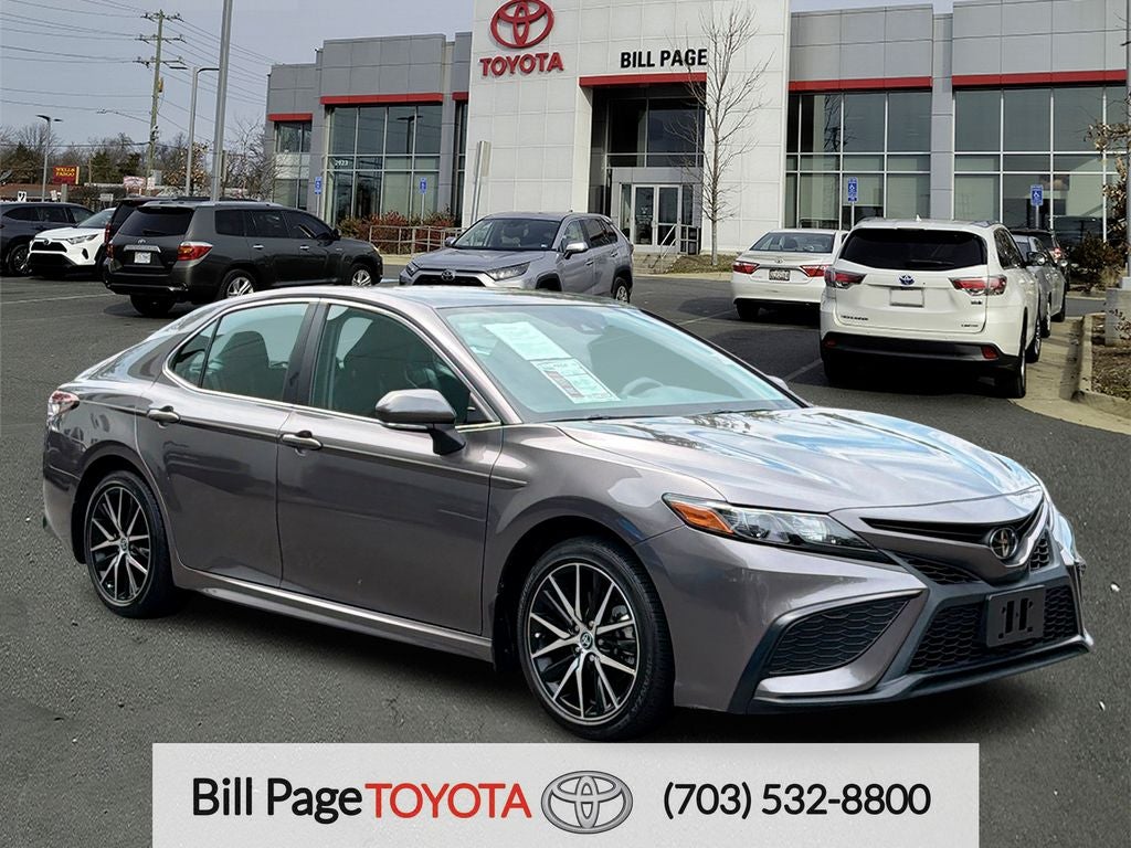2024 Toyota Camry SE