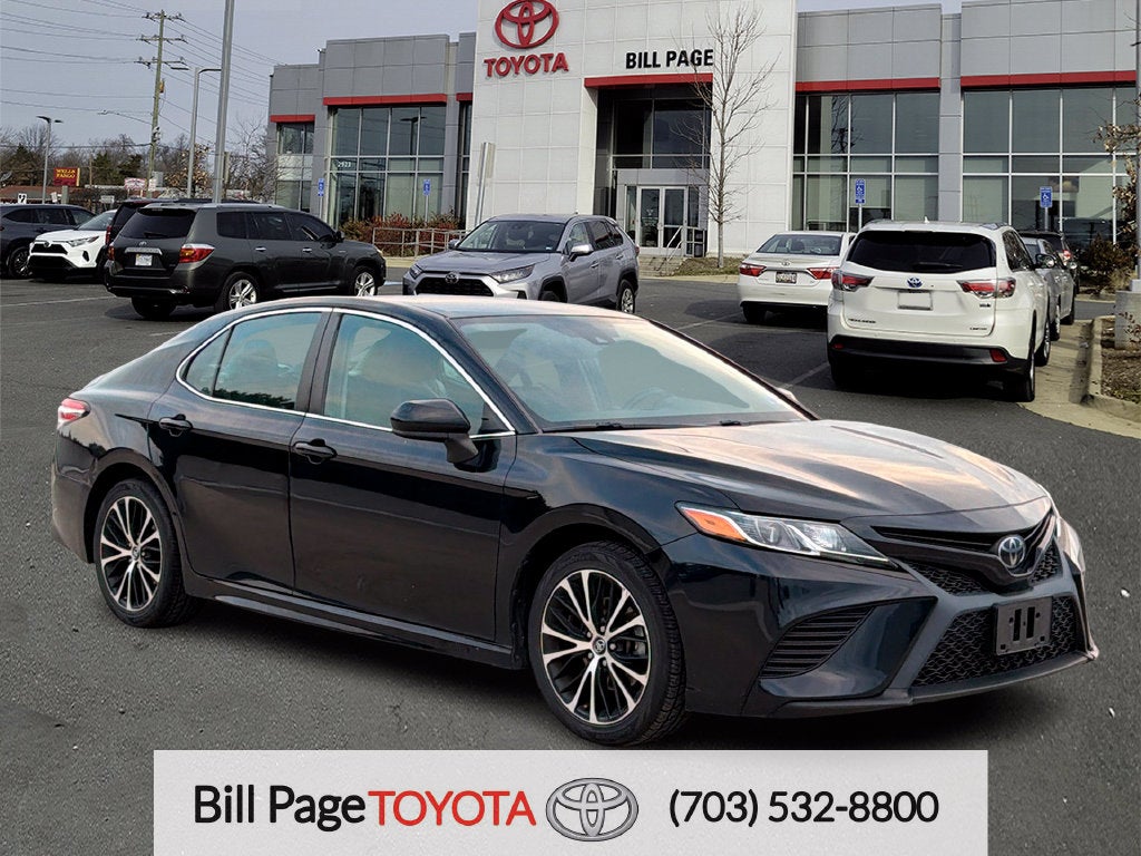2020 Toyota Camry SE
