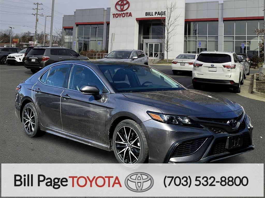 2022 Toyota Camry SE