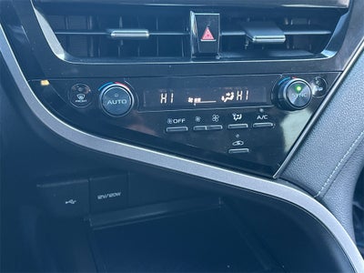 2022 Toyota Camry SE