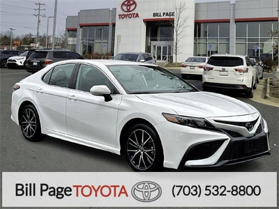 2024 Toyota Camry SE