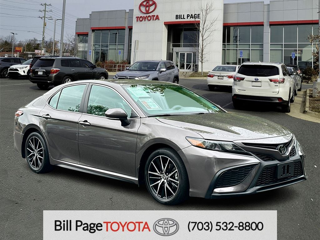 2024 Toyota Camry SE