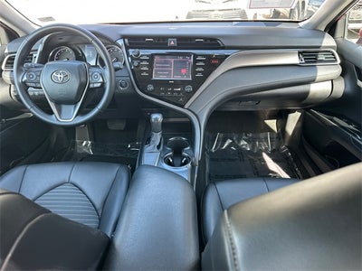 2020 Toyota Camry SE