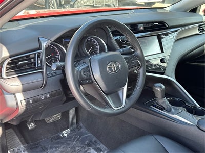 2020 Toyota Camry SE