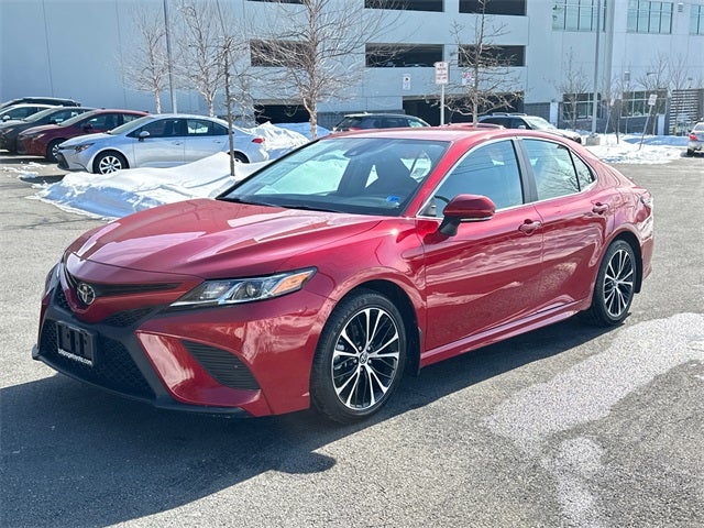 2020 Toyota Camry SE