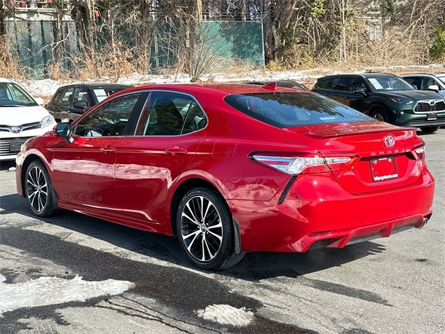 2020 Toyota Camry SE