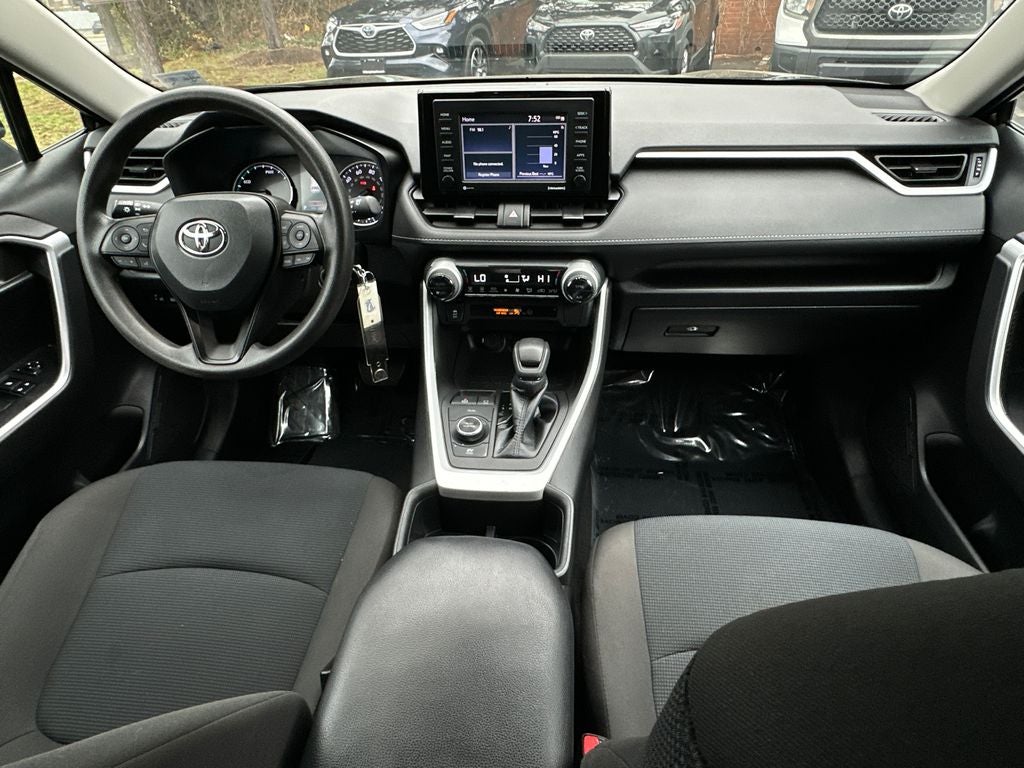 2022 Toyota RAV4 Hybrid LE
