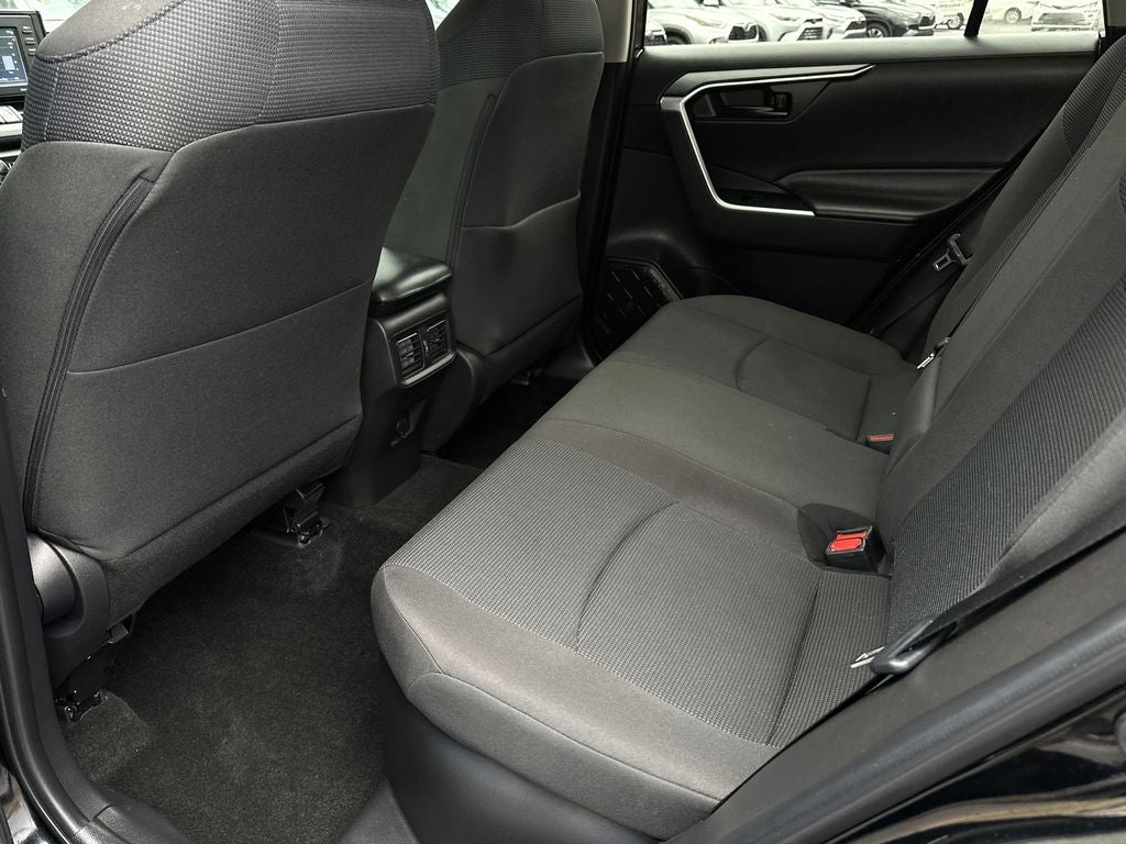 2022 Toyota RAV4 Hybrid LE