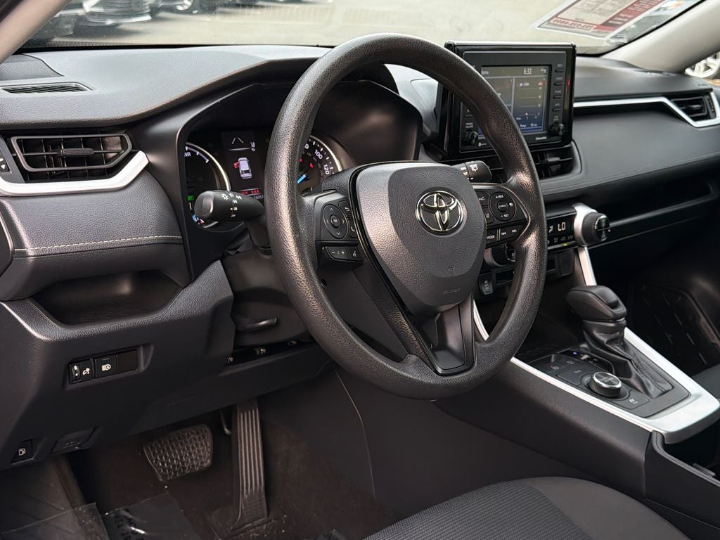 2022 Toyota RAV4 Hybrid LE