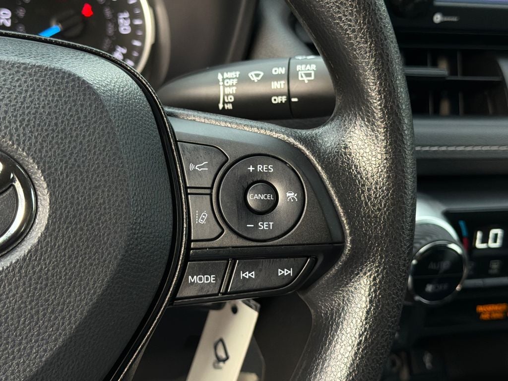 2022 Toyota RAV4 Hybrid LE