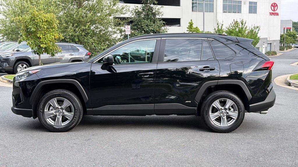 2022 Toyota RAV4 Hybrid LE
