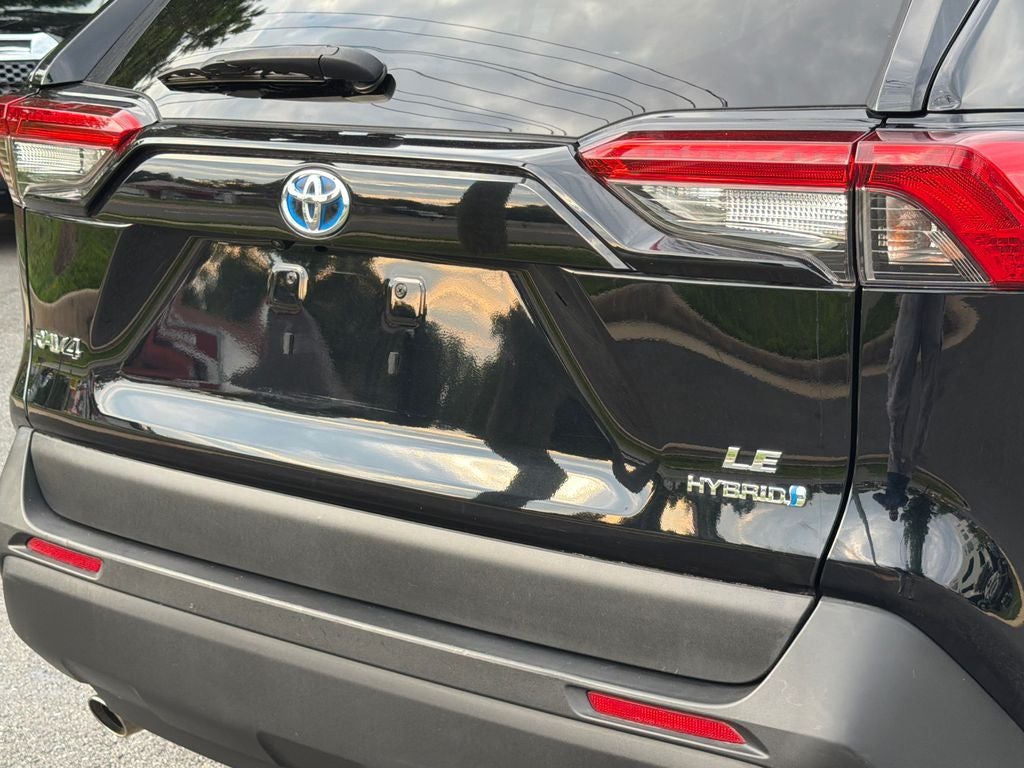 2022 Toyota RAV4 Hybrid LE