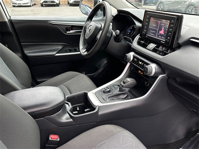 2022 Toyota RAV4 Hybrid XLE