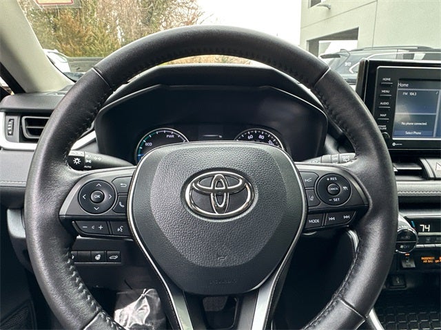 2022 Toyota RAV4 Hybrid XLE