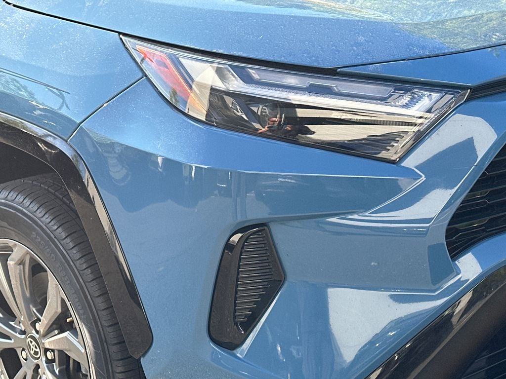 2022 Toyota RAV4 Hybrid SE