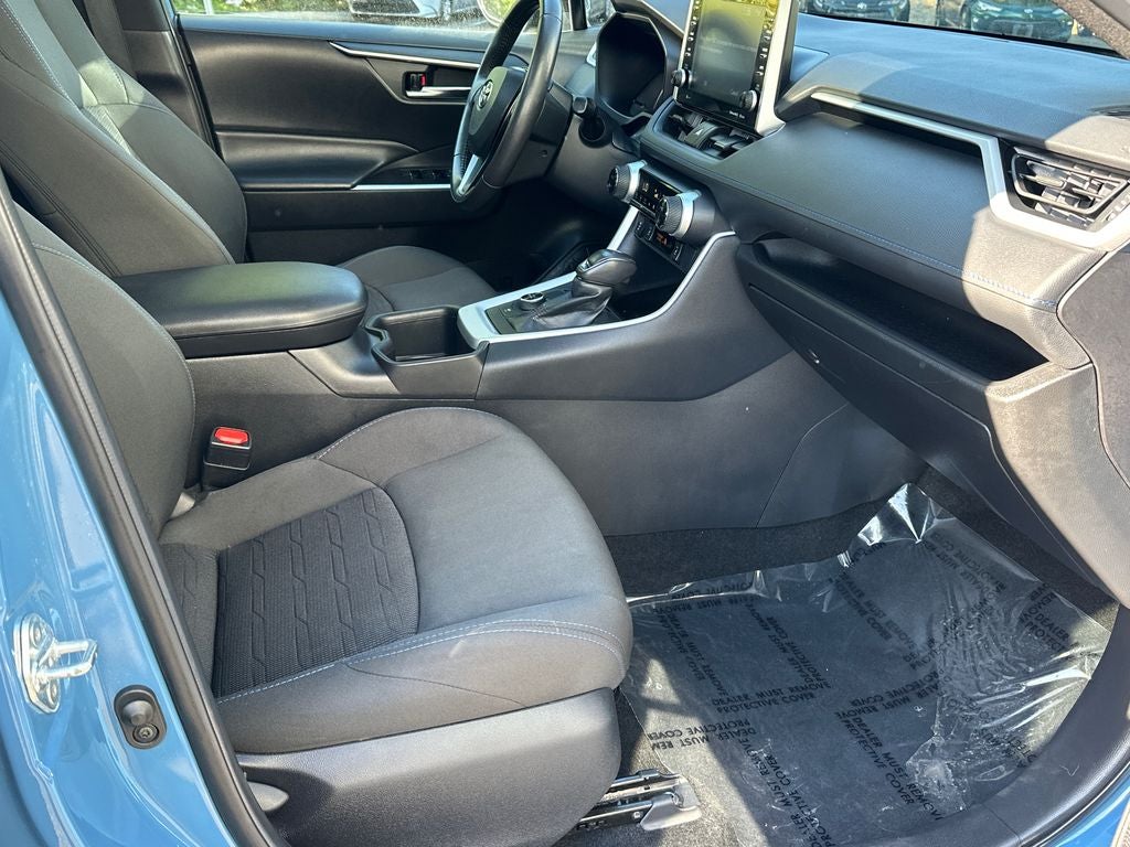 2022 Toyota RAV4 Hybrid SE