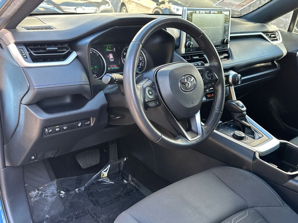 2022 Toyota RAV4 Hybrid SE