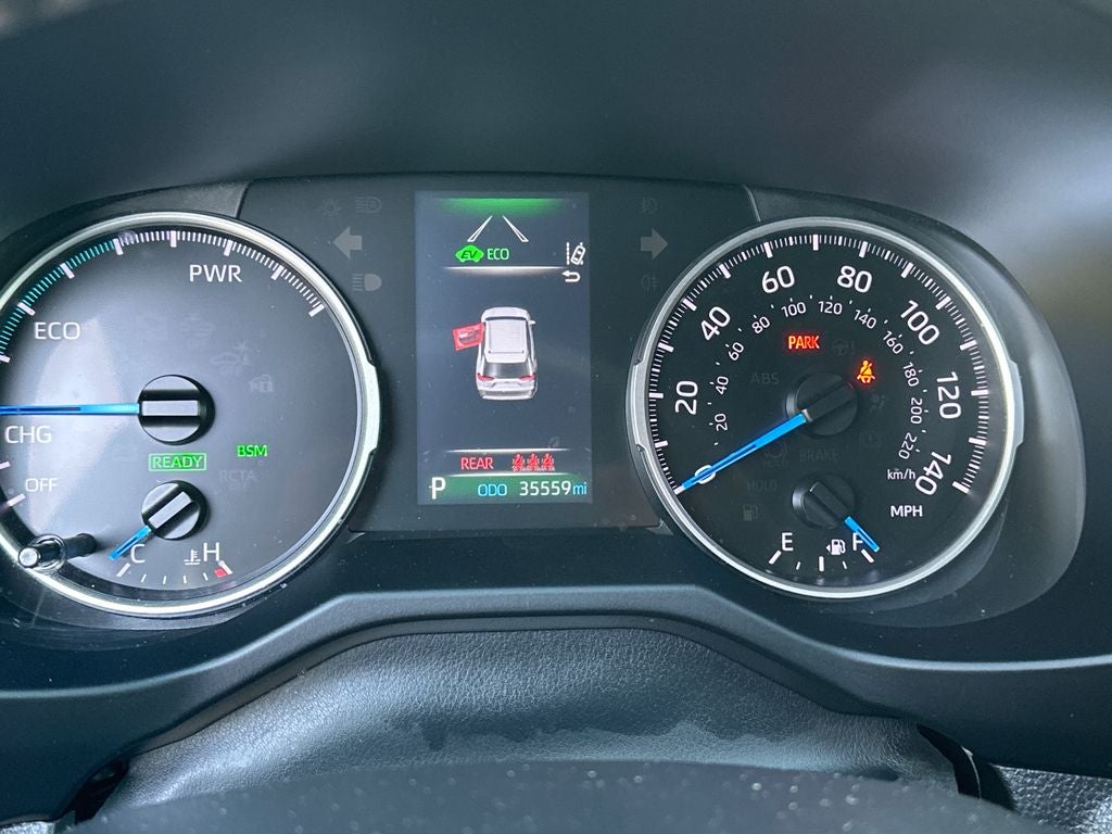 2022 Toyota RAV4 Hybrid SE