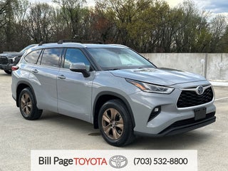 2022 Toyota Highlander Hybrid Bronze Edition