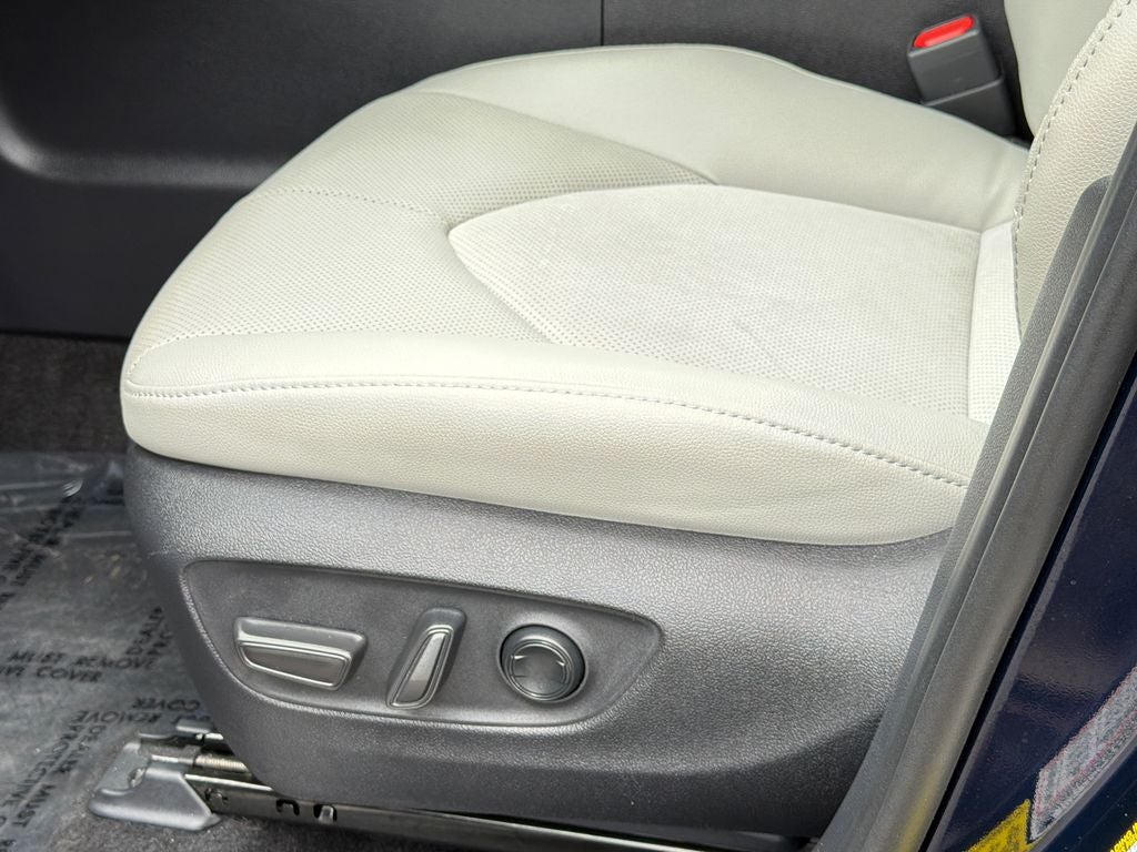 2025 Toyota Grand Highlander Hybrid MAX Platinum