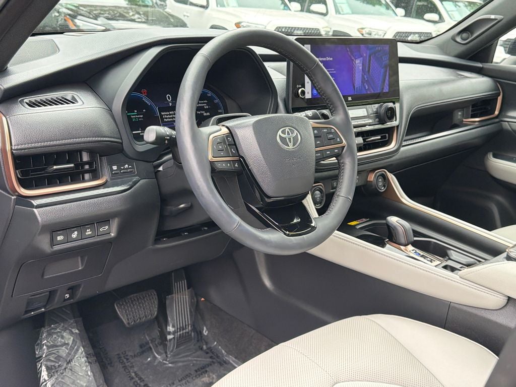 2025 Toyota Grand Highlander Hybrid MAX Platinum