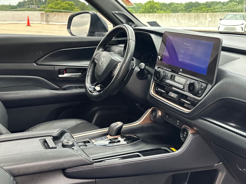 2024 Toyota Grand Highlander Hybrid MAX Platinum