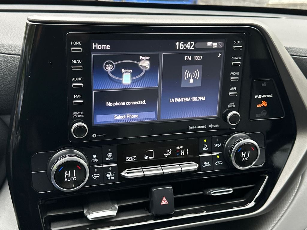 2022 Toyota Highlander Hybrid LE