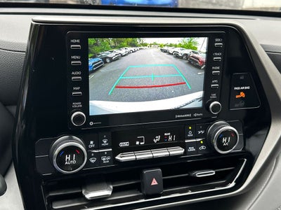 2022 Toyota Highlander Hybrid LE