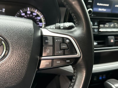 2022 Toyota Highlander Hybrid LE
